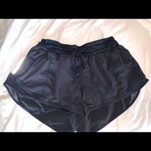 Lululemon Hotty Hot shorts